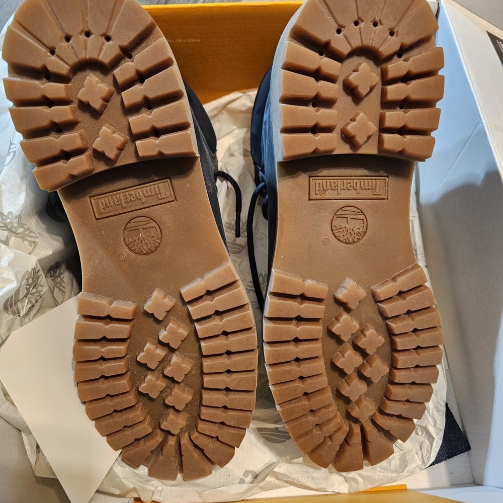 Timberland Men's Gray Boots - Picture 4 of 4